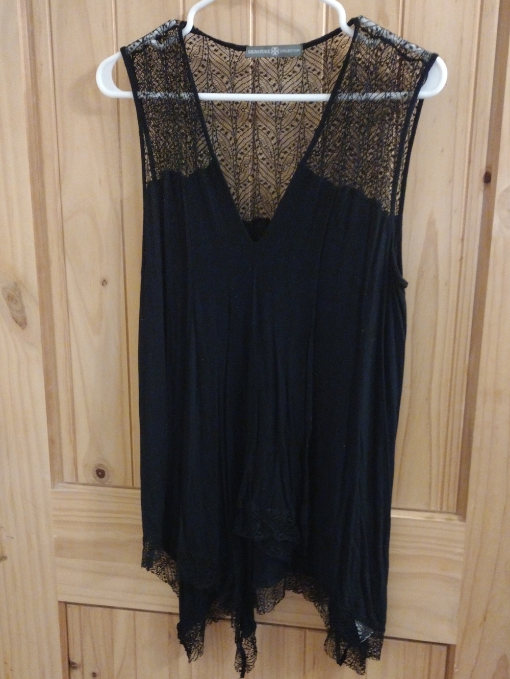 Black Lace-Trim Sleeveless V-Neck Top